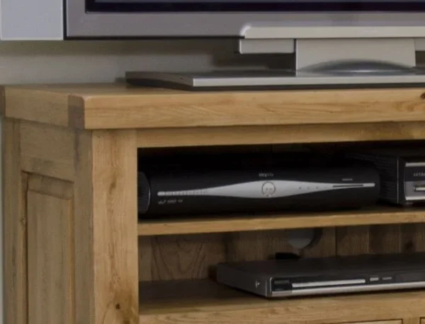 3 Homestyle GB Deluxe Oak TV Unit 01