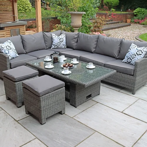 Outdoor Oasis