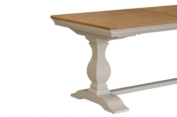 Winchester Dining Table Angle Detail