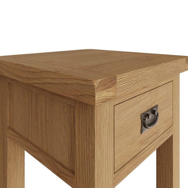 Carthorpe Oak Lamp Table edge scaled