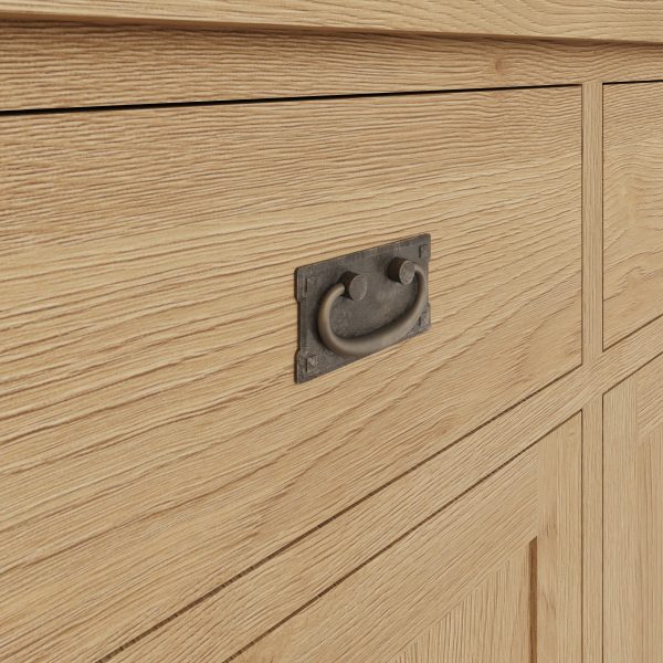 Carthorpe Oak Medium Sideboard handle scaled