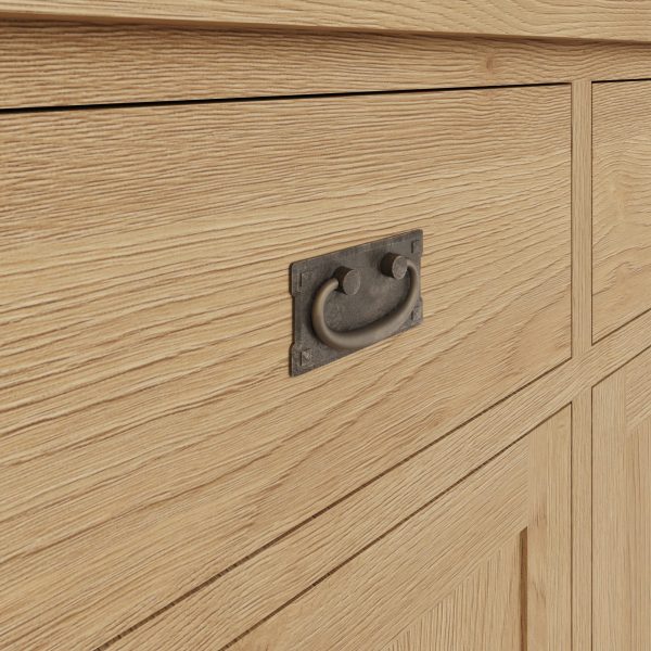 Carthorpe Oak Medium Sideboard handle scaled