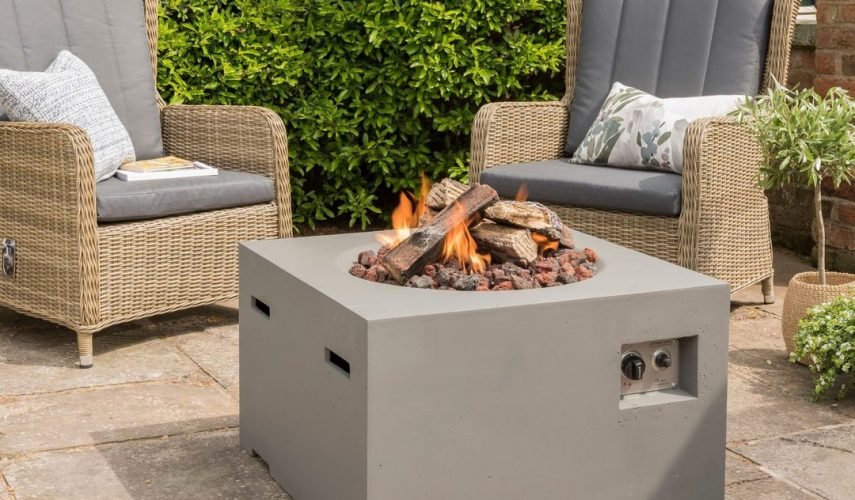 How to Make Your Garden Holiday Friendly 1 mYseG5 A scaled