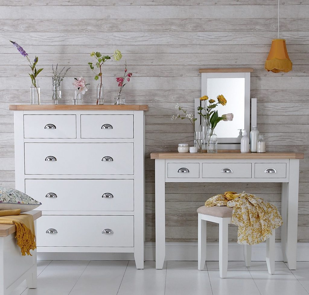 What Colours Go With Oak Furniture Only Oak Furniture Experts