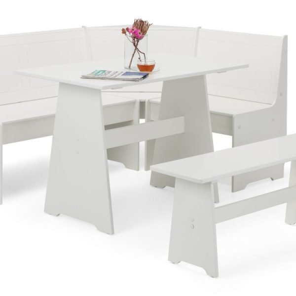 Newport Corner Dining Set With Storage Bench room