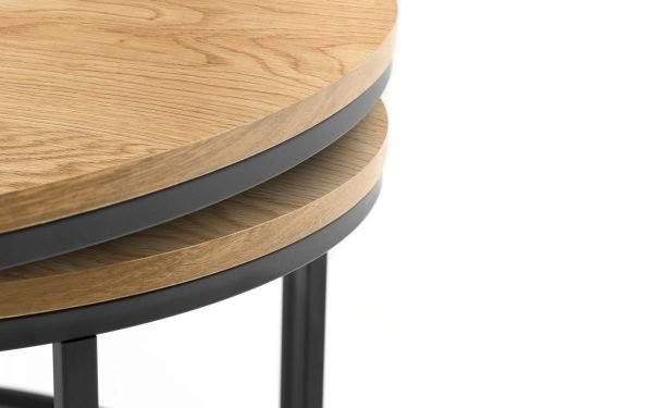 bellini oak round nesting coffee table detail
