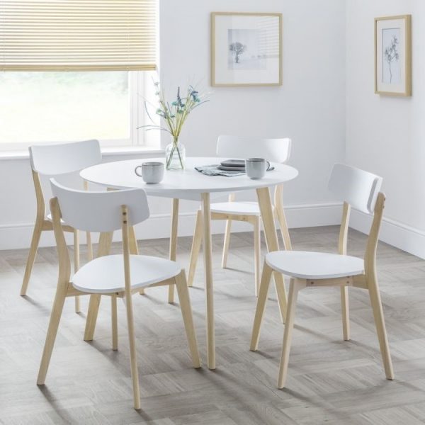 casa round table 4 chairs roomset