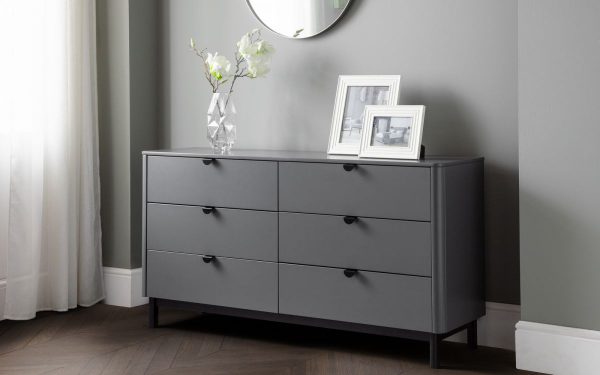 chloe 6 drawer chest roomset