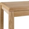 curve dining table leg detail