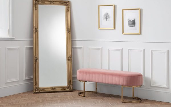 harrogate bench pink hallway roomset