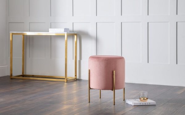 harrogate pink stool roomset