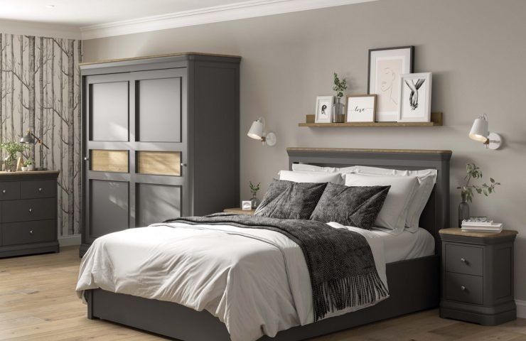 pebble bedroom painted grey 1500 001
