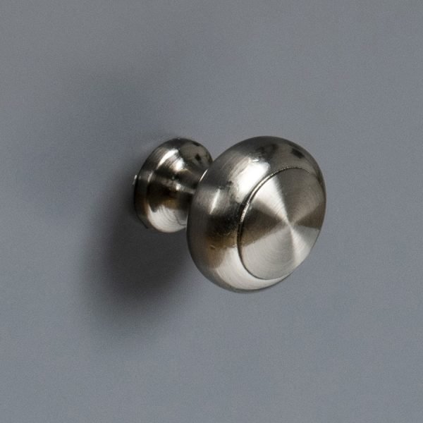 pebble metal knob detail