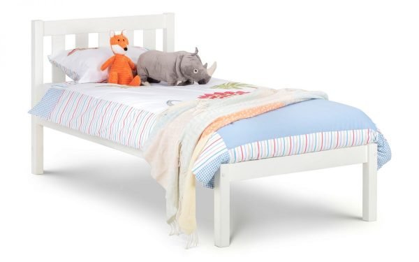 luna bed white dressed