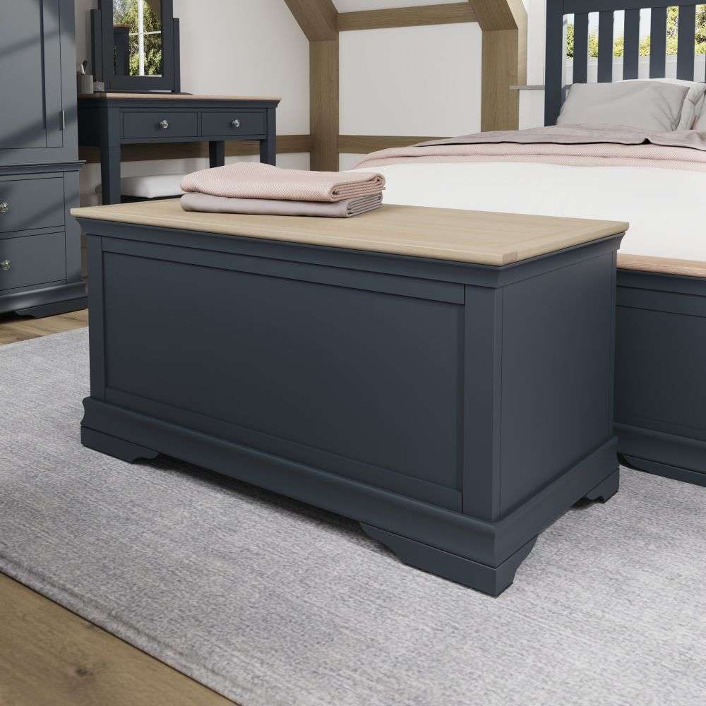 King size blanket shop box