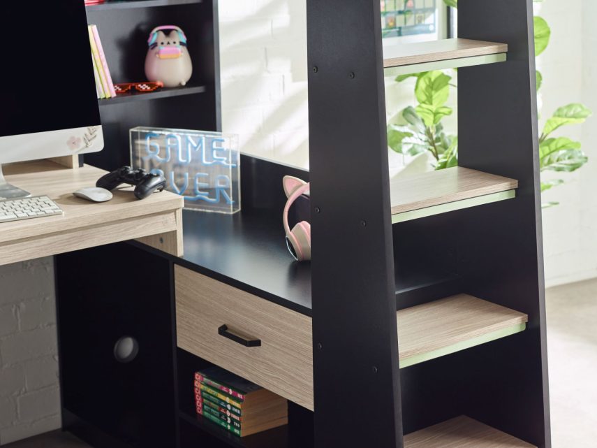 BLA BlazeGamingHighsleeperBlackandPaleWoodDetail jpg