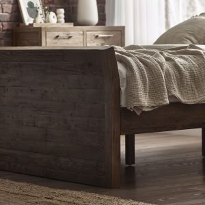 HER HeritagecmKingBedDetail jpg
