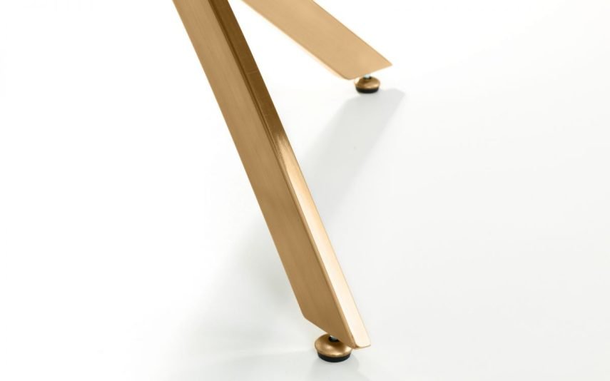 montero round table detail