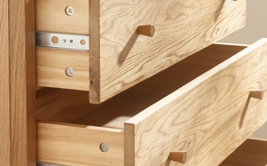 cox coxmoor drawer wide chest detail