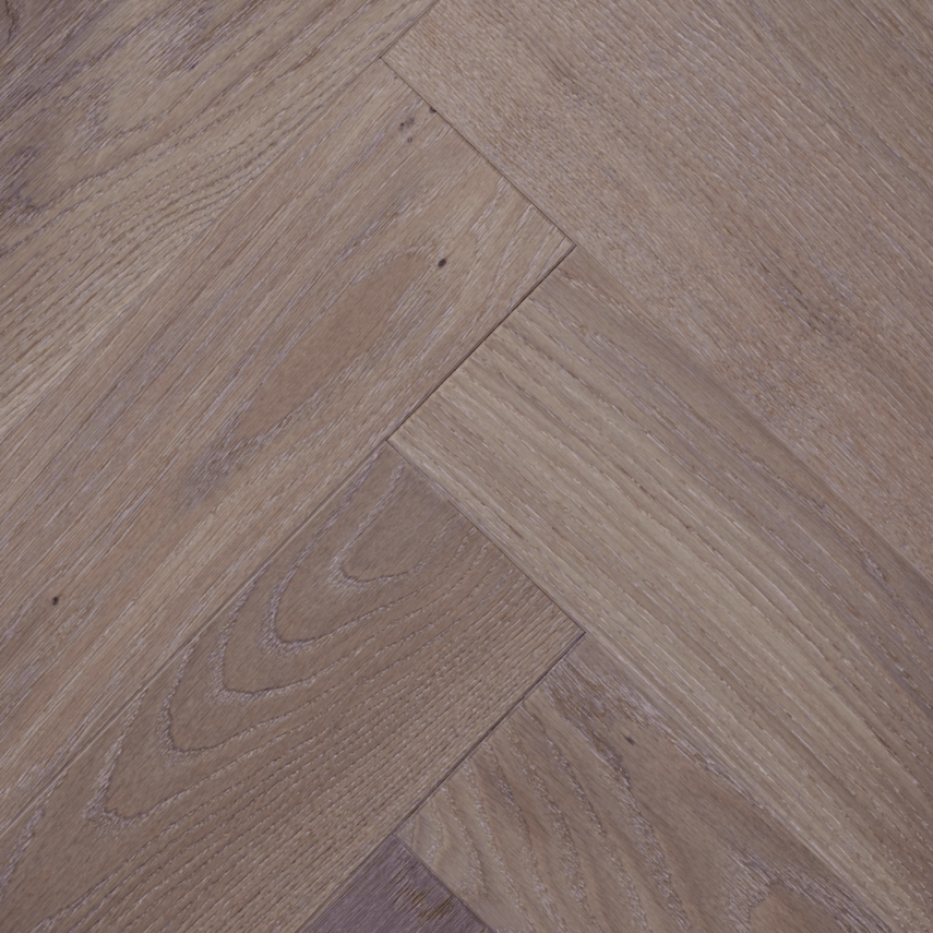 Auburn Oak Engineered Wood Flooring