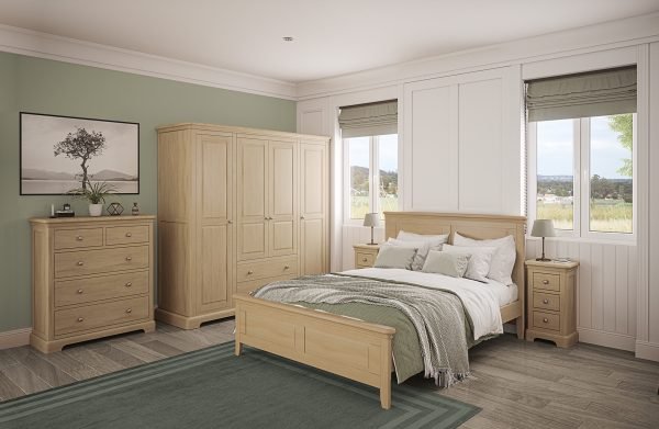 Lydford Oak Bedroom Metal Knobs ()