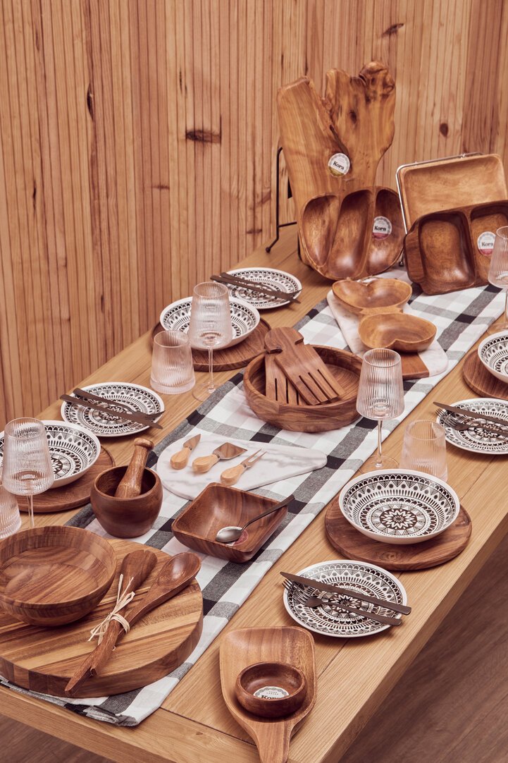 Kordelia Acacia Wood Large Square Platter 17 jpg