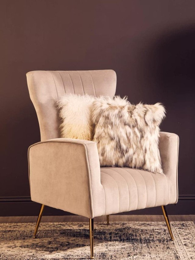 Zamoria Mink Velvet Accent Chair With Gold Finish Legs 9 liv web size