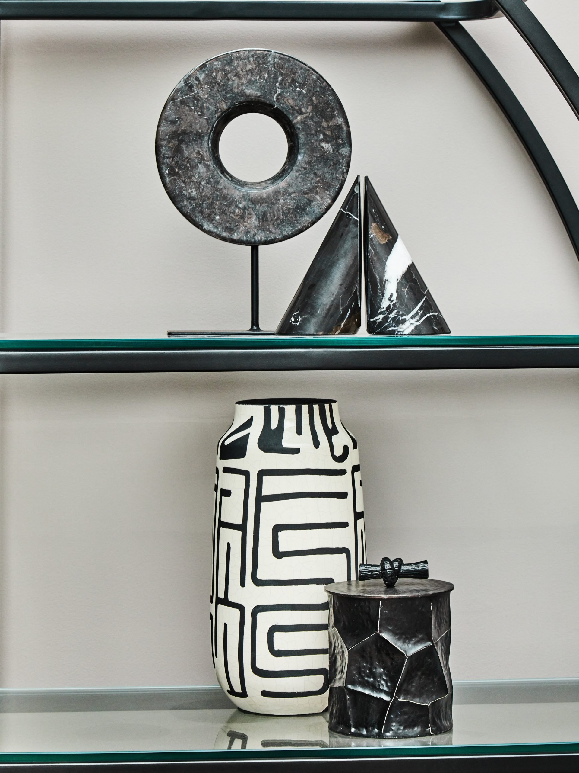 Armonia Large Trinket Box in Black and Gold 11 scaled jpeg